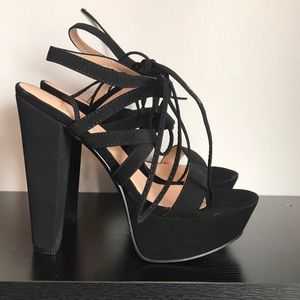 Black platform heel sandal